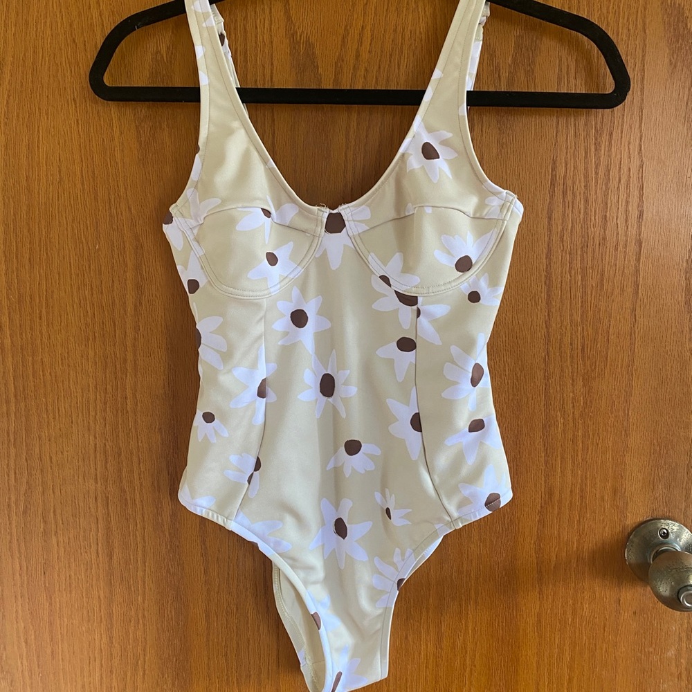 Zulu & Zephyr swim suit! Never worn, size US 4